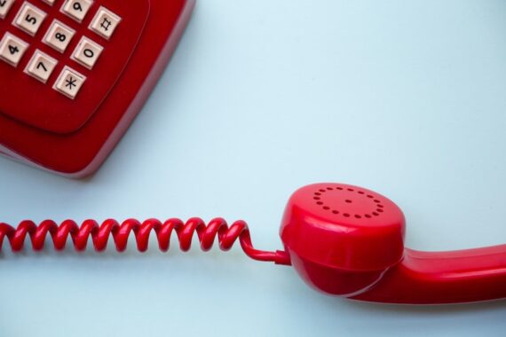 La cartomanzia al telefono: forme ed esempi
